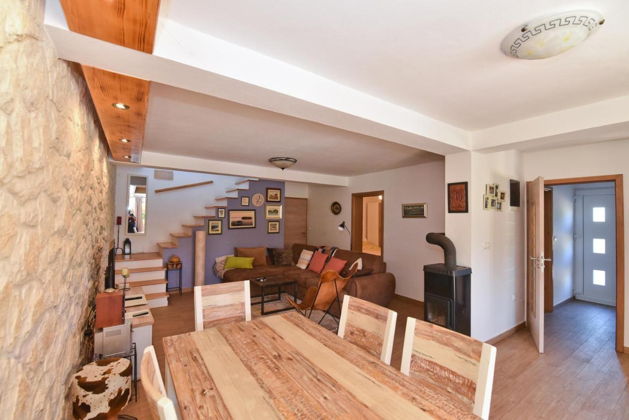 Holiday Home Taras Smilcic 외부 사진