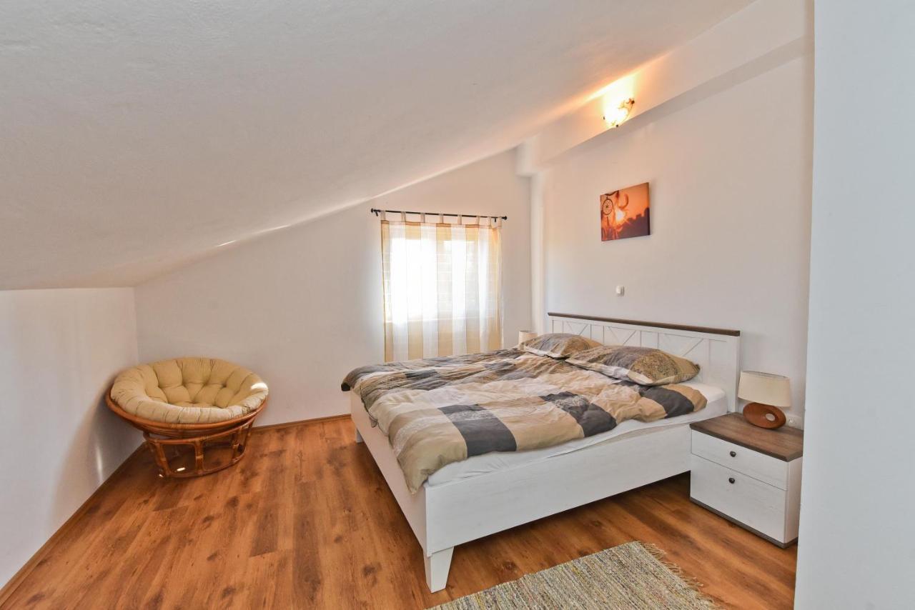Holiday Home Taras Smilcic 외부 사진