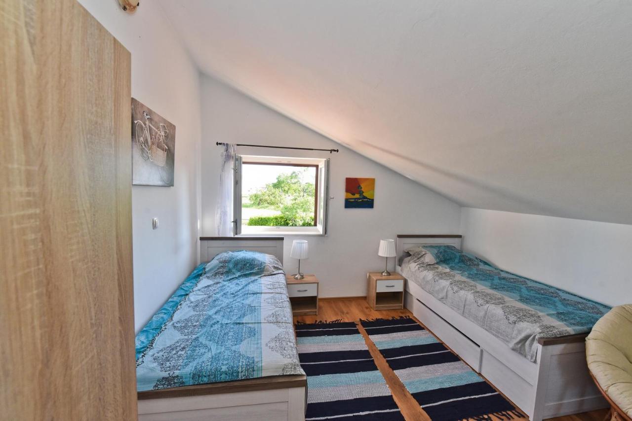 Holiday Home Taras Smilcic 외부 사진